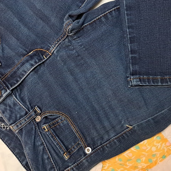 American Eagle Super Strech Skinny Jeans - Size  2 - Picture 2 of 7